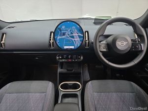 Mini Countryman Monochrome 66.45kWh EV - Image 4