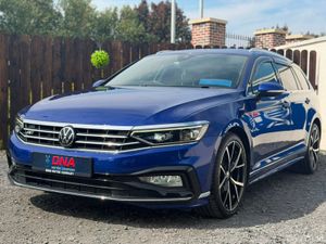 Volkswagen Passat RLINE - 2.0 TDI - 49K KMS - Image 3