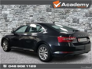 Skoda Superb AMBITION 2.0tdi 150HP**AUTO DIESEL** - Image 3