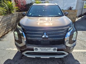 Mitsubishi Outlander 2.4 PVEV / 7 SEATER / EXCEED - Image 4