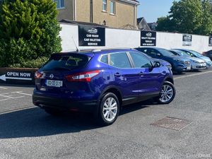 Nissan Qashqai 2016 1.6 Diesel automatic - Image 4