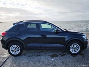 Volkswagen T-Roc Life 1.0 TSI M6F 110HP 5DR - Image 2