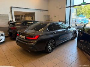 BMW 3-Series 330E G20 M Sport 4DR Auto. Harmon Kar - Image 3