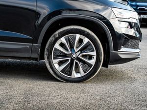 Skoda Karoq STYLE 2.0tdi 115HP 5DR *WINTER PACK* - Image 3