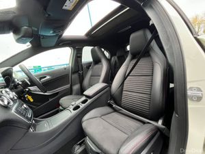 Mercedes-Benz A-Class A180 AMG-LINE 1.6 AUTO // OP - Image 2
