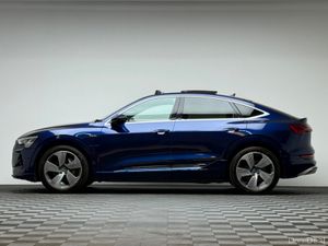 Audi e-tron 55 S LINE COUPE QUATTRO *PAN ROOF* - Image 4