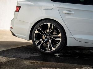 Audi A5 35 TDI S Line Auto *Black Ed Stying* - Image 3