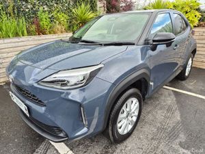Toyota Yaris Cross 1.5 HYBRID / LUNA / LOW MILEAGE - Image 3