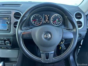 Volkswagen Tiguan LOUNGE EDITION 1.4 TSI // FULL S - Image 4