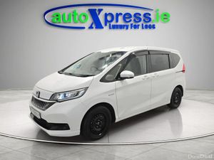 Honda Freed HYBRID G Automatic, 7 Seat Reversing c - Image 3