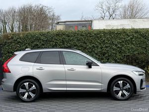 Volvo XC60 T6 PLUS DARK AWD 2.0 HYBRID ** HUGE SPE - Image 4
