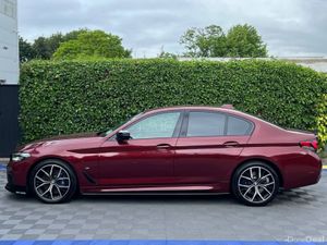BMW 5-Series LCI M-SPORT 3.0 D AUTO // APPLE CARPL - Image 3