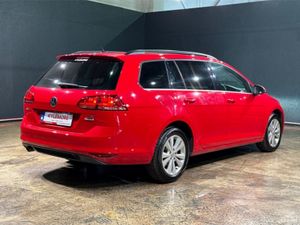 Volkswagen Golf 1.2 TSI COMFORT LINE - AUTOMATIC - - Image 4