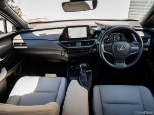 Lexus UX 250H F SPORT DESIGN - Image 4