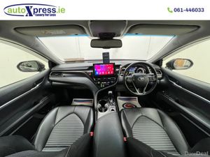 Toyota Camry HYBRID WS Low Mileage , Reversing cam - Image 2