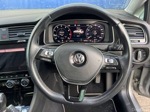Volkswagen Golf HIGHLINE 1.4 TSI // FULL SERVICE H - Image 4