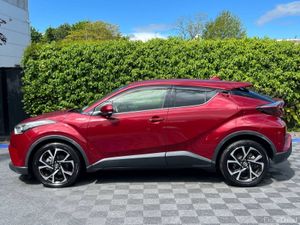 Toyota C-HR 1.8 HYBRID AUTO // FULL SERVICE HISTOR - Image 3