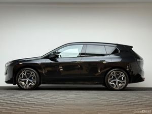 BMW iX 40 M SPORT XDRIVE - Image 4