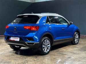 Volkswagen T-Roc AUTOMATIC 2.0 TDI STYLE DESIGN PA - Image 4