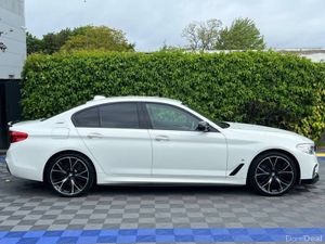 BMW 5-Series 530e M-SPORT COMPETITION 2.0 HYBRID / - Image 2