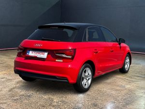 Audi A1 1.0 AUTOMATIC - RED/BLACK TWO TONE - FACTO - Image 3