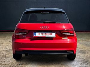 Audi A1 1.0 AUTOMATIC - RED/BLACK TWO TONE - FACTO - Image 4
