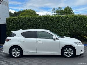 Lexus CT 1.8 HYBRID AUTO // - Image 2