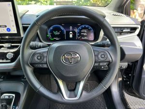 Toyota Corolla GZ SPORT 1.8 HYBRID AUTO // VERY LO - Image 4