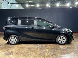 Toyota Sienta 1.5 HYBRID 7 SEATER - PUSH BUTTON ST - Image 3