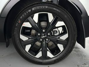 Kia Sportage PHEV SEM Special Edition Demo Model - Image 3