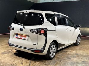 Toyota Sienta 1.5 HYBRID 7 SEATER - PUSH BUTTON ST - Image 4