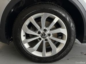 Volkswagen T-Roc Style 1.0 TSI M6F 110HP 5DR - Image 3