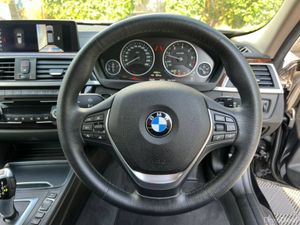 BMW 3-Series 320d TOURING LUXURY LINE AUTO // M-SP - Image 4