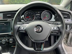 Volkswagen Golf HIGHLINE 1.4 TSI AUTO // APPLE CAR - Image 4
