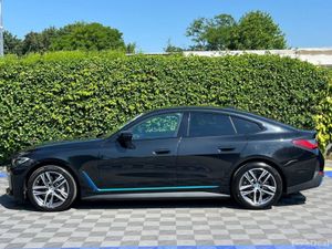 BMW i4 EDRIVE40 SPORT AUTO // APPLE CARPLAY/ANDROI - Image 3