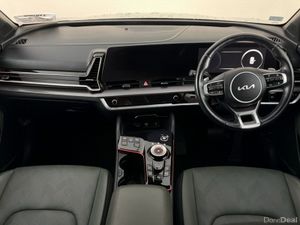 Kia Sportage Anniversary Edition Plug-in Hybrid - Image 4