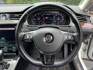 Volkswagen Passat VARIANT HIGHLINE 2.0 TDI AUTO // - Image 4