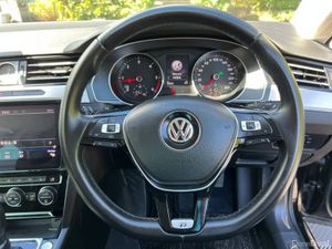 Volkswagen Passat HIGHLINE R-LINE PACK 2.0 TDI AUT - Image 4