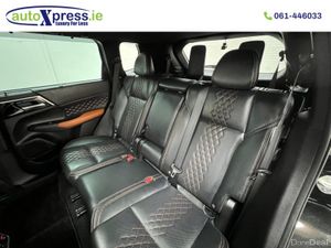 Mitsubishi Outlander PHEV 4WD, 7 Seats, Ultra low - Image 4