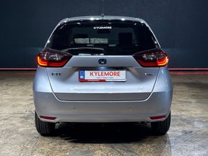 Honda Fit 1.5 HYBRID AUTOMATIC - PUSH BUTTON START - Image 4