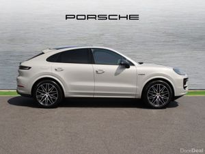 Porsche Cayenne E-Hybrid Coupé Black Edition (New) - Image 4
