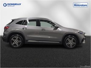 Mercedes-Benz EQA Hatchback AMG Line - Image 4