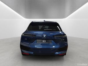 2023 BMW IX XDRIVE 40 M-SPORT. - Image 4