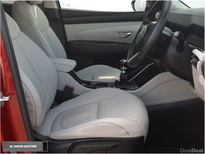 Hyundai Tucson **EXECUTIVE**FULL LEATHER**LIKE NEW - Image 4
