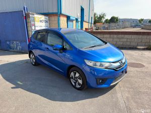 2014 HONDA FIT HYBRID, SELF CHARGING, FRESH NCT - Image 3