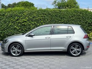 Volkswagen Golf HIGHLINE 2.0 TDI AUTO ** HUGE SPEC - Image 3