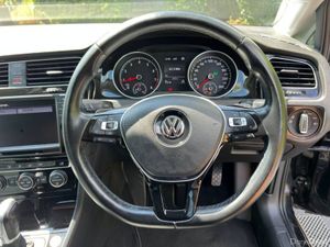 Volkswagen Golf HIGHLINE 1.4 TSI AUTO // SERVICE H - Image 4