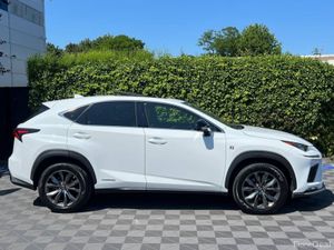 Lexus NX F-SPORT 2.5 HYBRID AUTO ** BIG SPEC ** // - Image 3