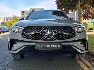 Mercedes-Benz GLC URBAN AMG LINE 300E PHEV - Image 4