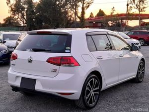 Volkswagen Golf 1.4L TSI Bluemotion Petrol Automat - Image 4